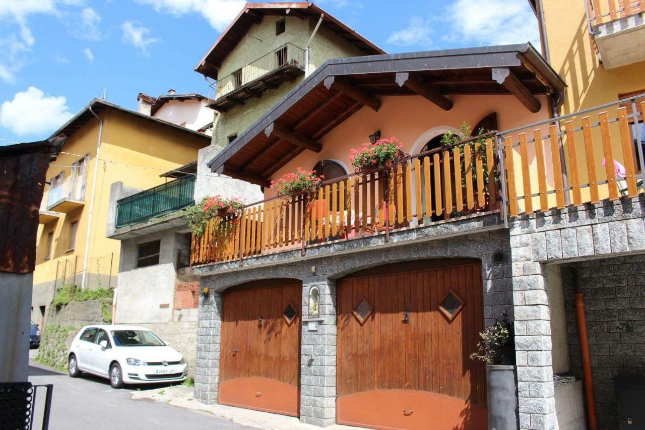 Chalet Con Piscina Garzeno Exterior foto