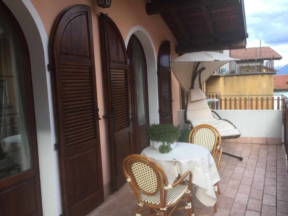 Chalet Con Piscina Garzeno Exterior foto